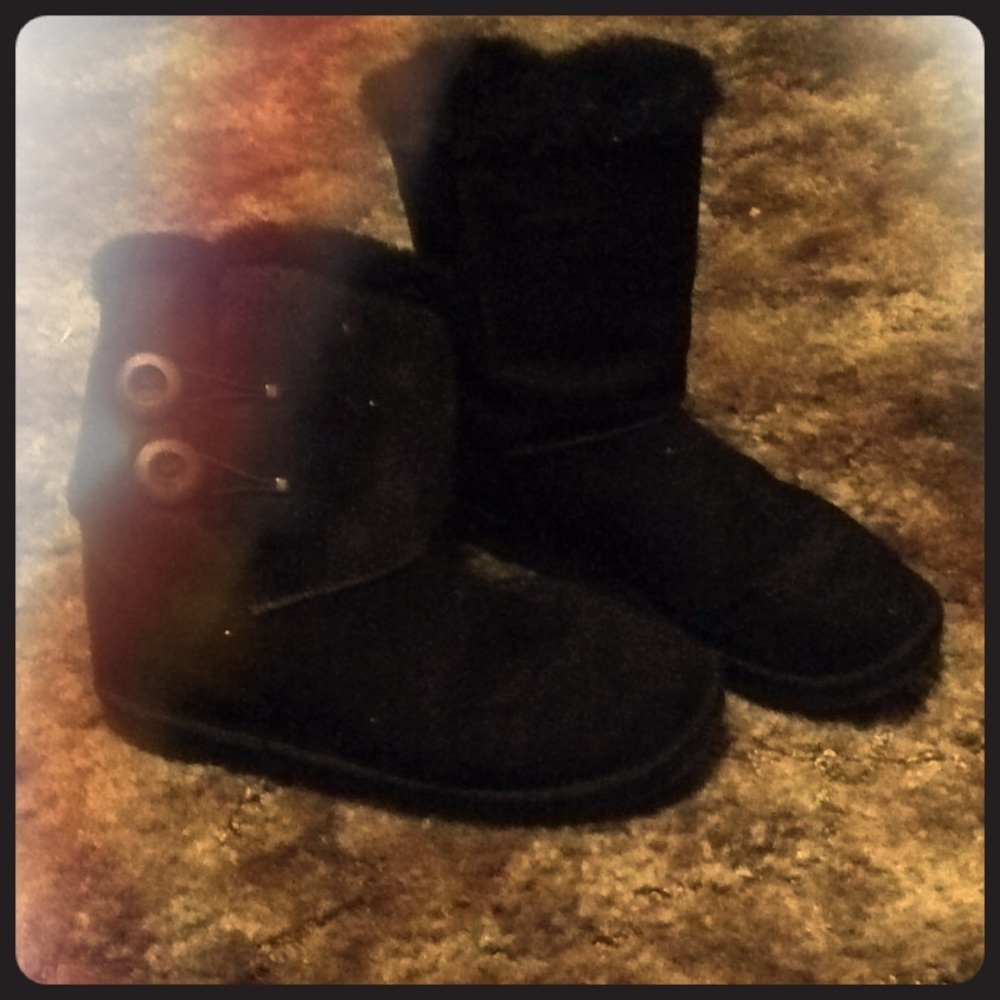 Low rise black fuzzy UGG knock offs